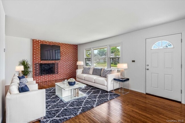 Photo - 19 Dakota St