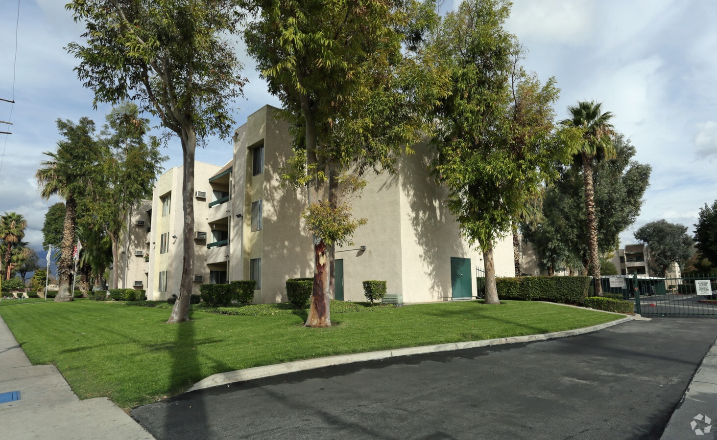 Photo - Pioneer Park Plaza