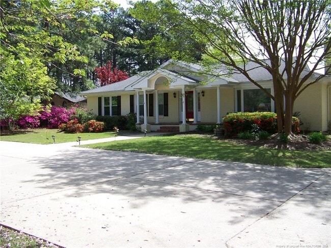 Photo - 6829 Towbridge Rd