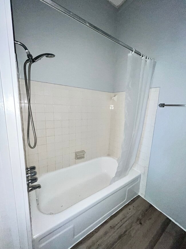 Photo - San Rafael Apartments