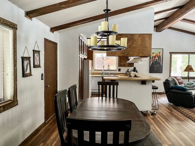 Photo - New to the Rental Market! FURNISHED Custom 3 Bdrm Hm w/Garage