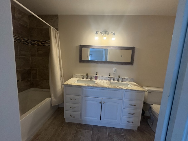 Photo - 253 Lisbon St Unidad 2A