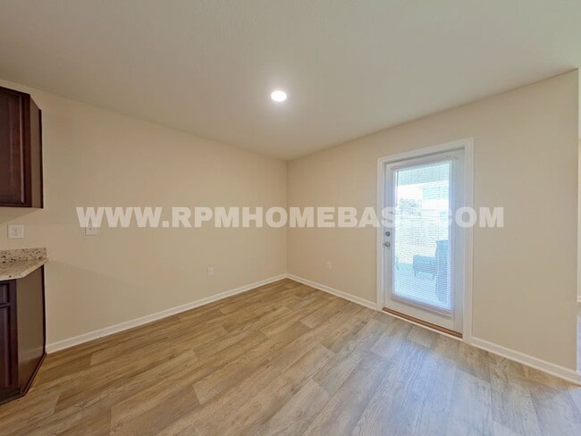 Photo - 808 Moorhen Wy