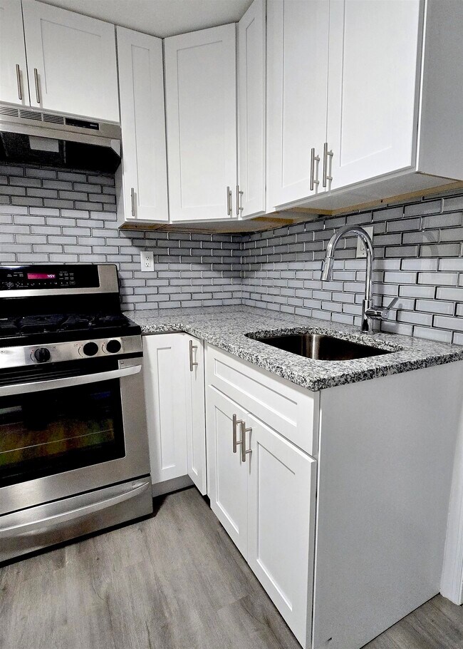 Photo - 18 68th St Unidad apt 1
