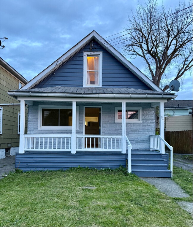 Building Photo - 109 6th Ave Rental