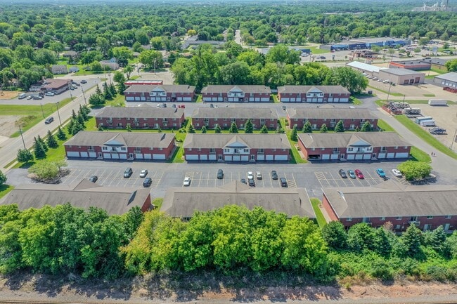 Photo - Noblemen Crossing