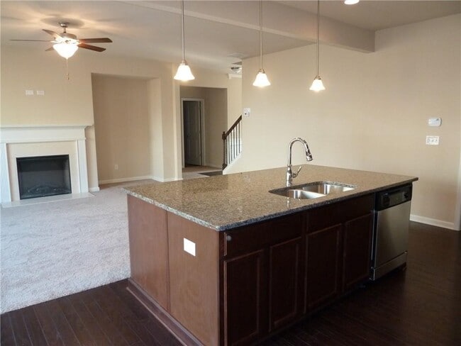 Photo - 5740 Rialto Way