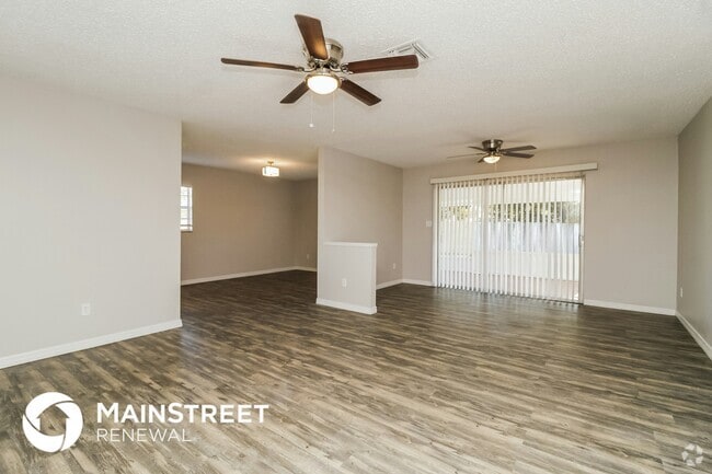 Building Photo - 1102 E Normandy Blvd Rental