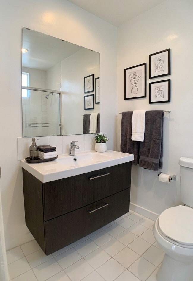 Photo - 2153 Kent St Unit 2153.5