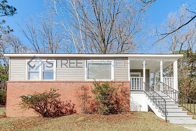 Building Photo - 624 Brunson Ave