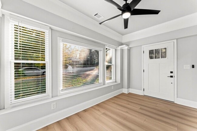 Photo - 2128 Hosea L Williams Dr NE