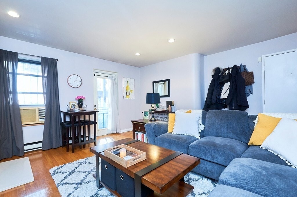 Photo - 18 E Springfield St Unit 18-3