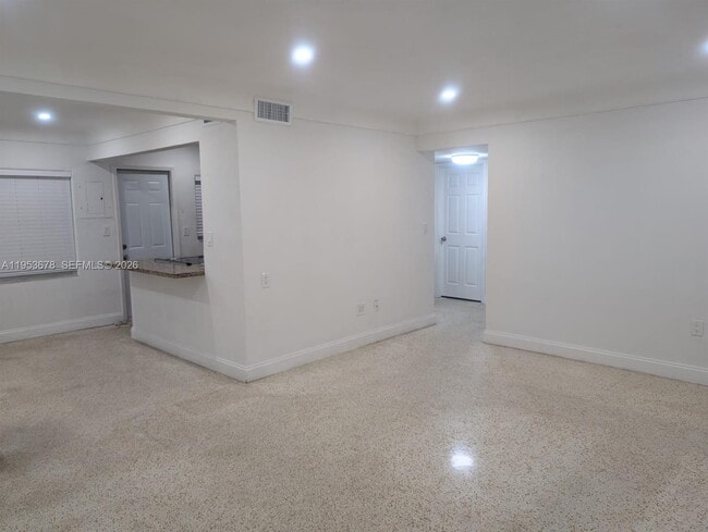 Photo - 2355 NW 9th St