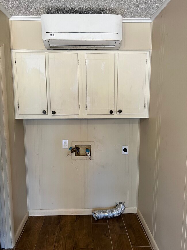 Photo - 121 Lodestone Rd Unit 1