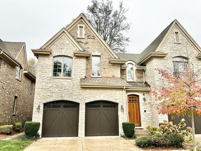 Photo - 1249 Caroline Ct Townhome