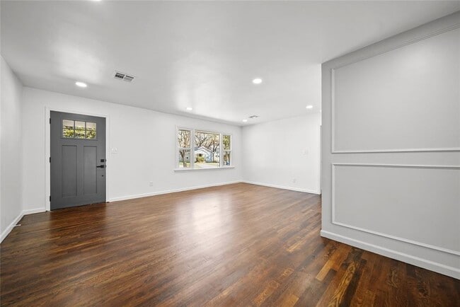 Photo - 1034 W Boyd St