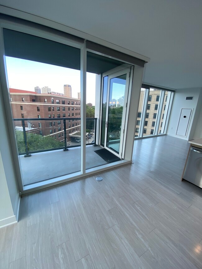 2369 N Lincoln Ave Unit 1113