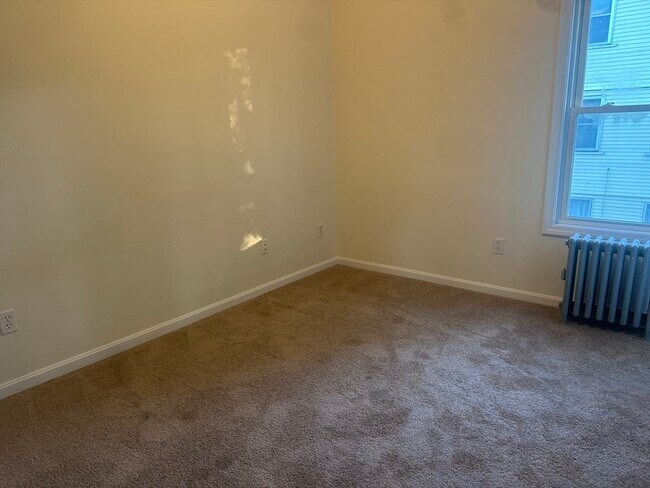 Photo - 394 Hollis St