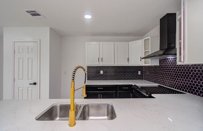 15448 Chipman Ln.