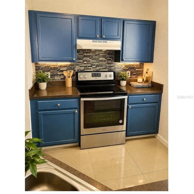 Photo - 9005 Lee Vista Blvd