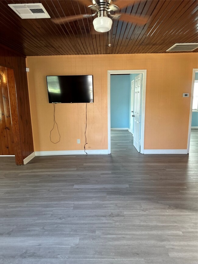 Building Photo - 236 3rd St