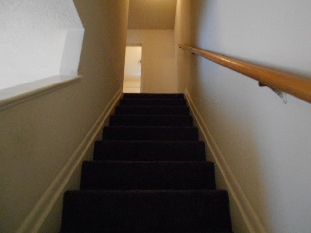 Stairway - 202 Concord St