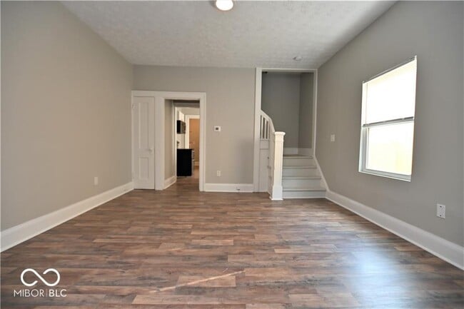 Photo - 845 N Rural St