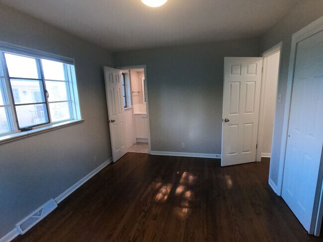 Photo - Beautifully remodeled 3 bed 2.5 bath house in Broomfield