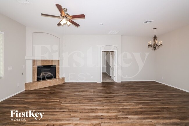 Photo - 1809 S 123rd Dr