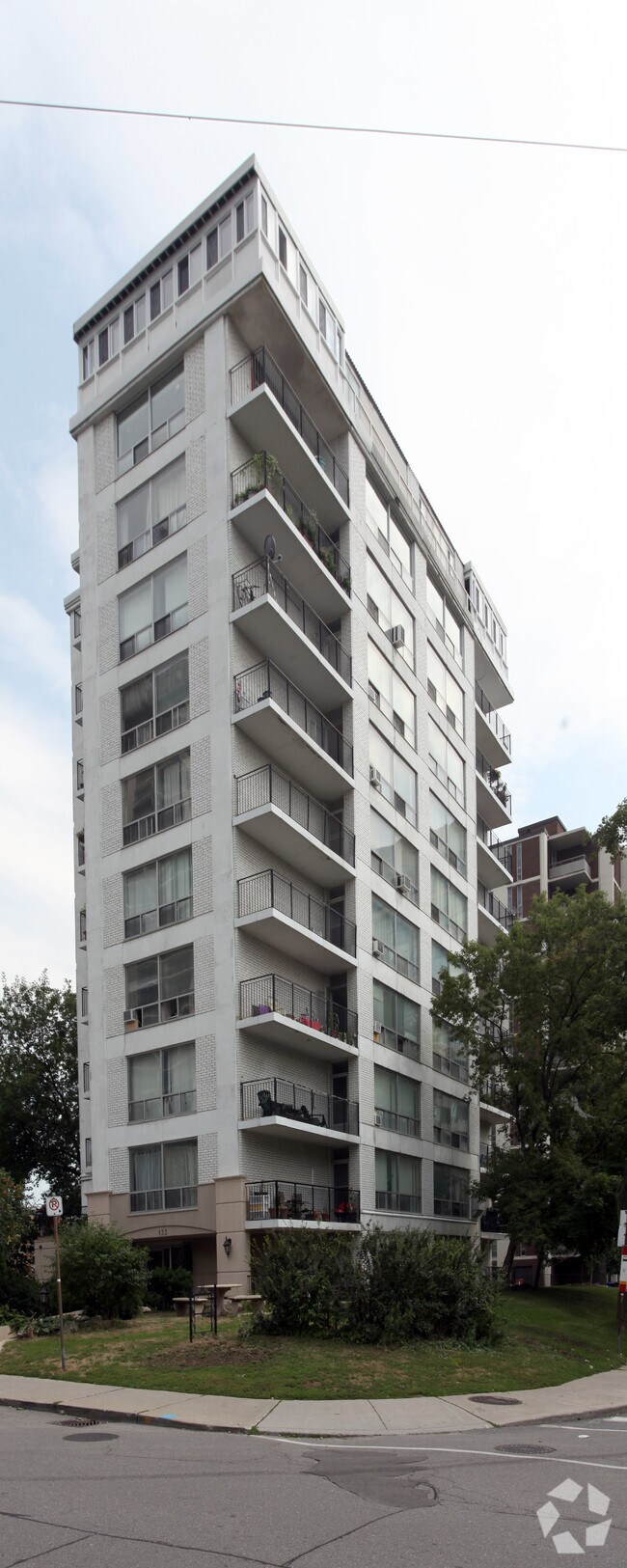 Photo - 133 Erskine Ave