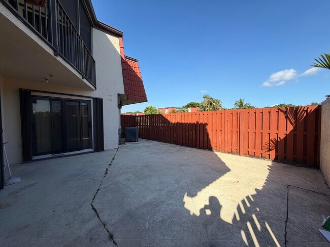 Photo - 3768 Victoria Dr