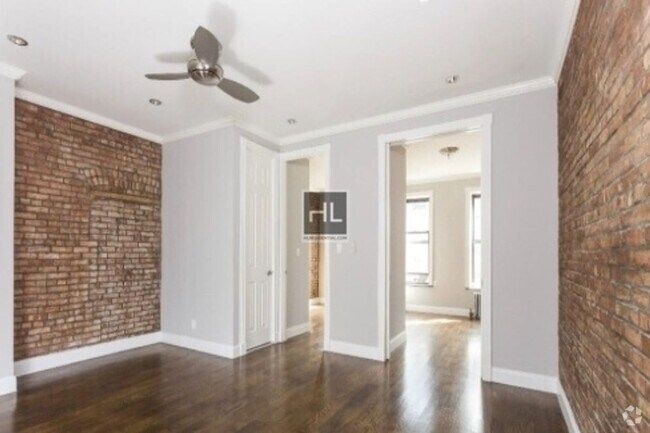 Building Photo - NO FEE Three Bed on Upper West Side! Won't... Rental