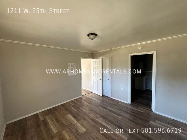 Photo - 1211 W 25th St
