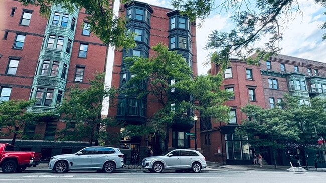 Building Photo - 31 Massachusetts Ave Unit 4-1