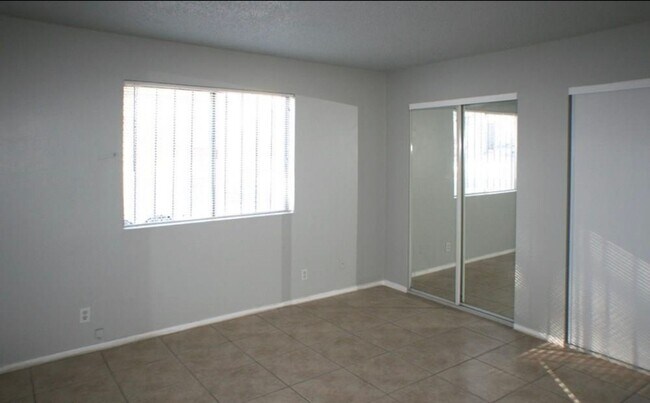 2762 Sidewinder Ln Unidad C