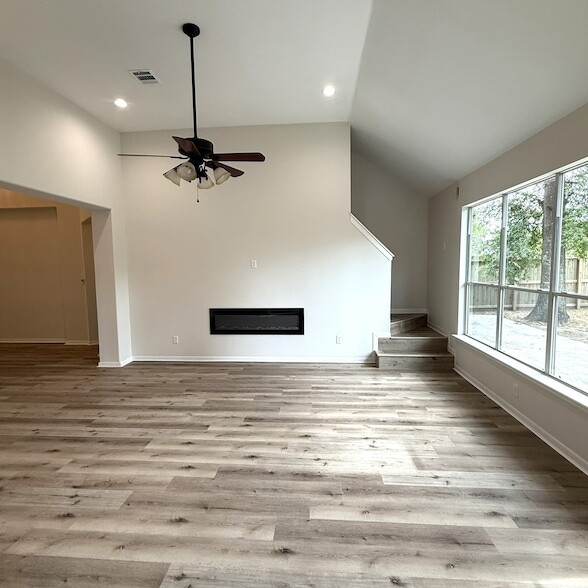 2203 Blossom Creek Trail
