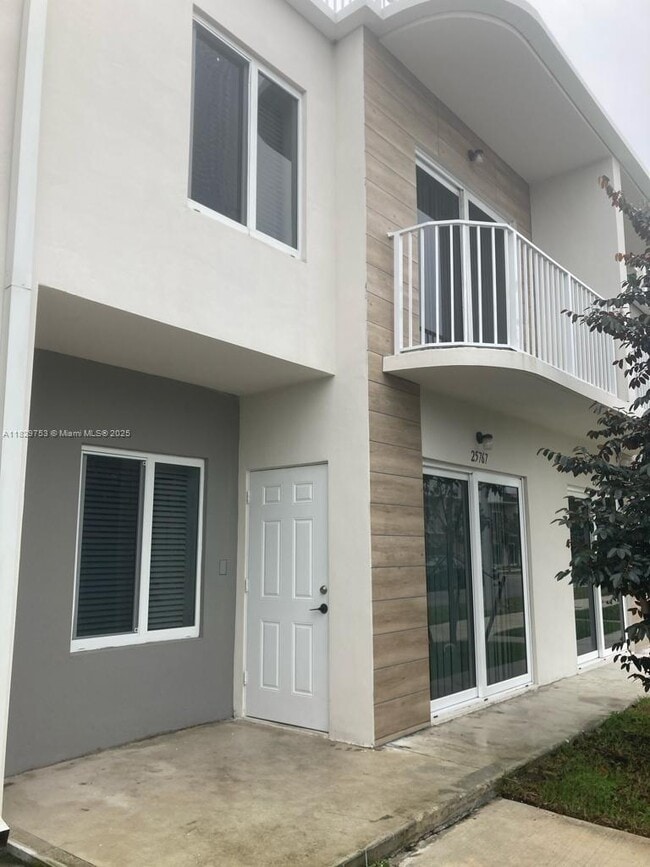 Photo - 25767 SW 144th Ave Townhome