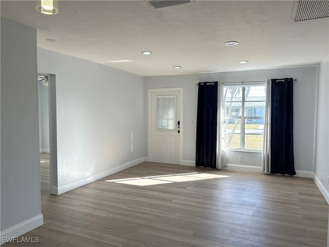 Photo - 1428 SE 20th Ave