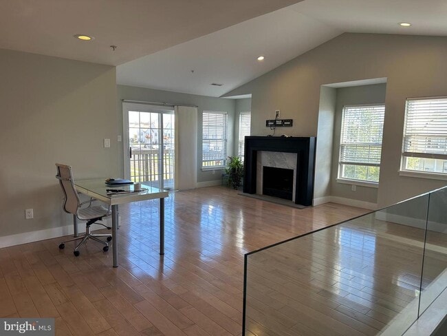 Photo - 9 Wagon Wheel Rd