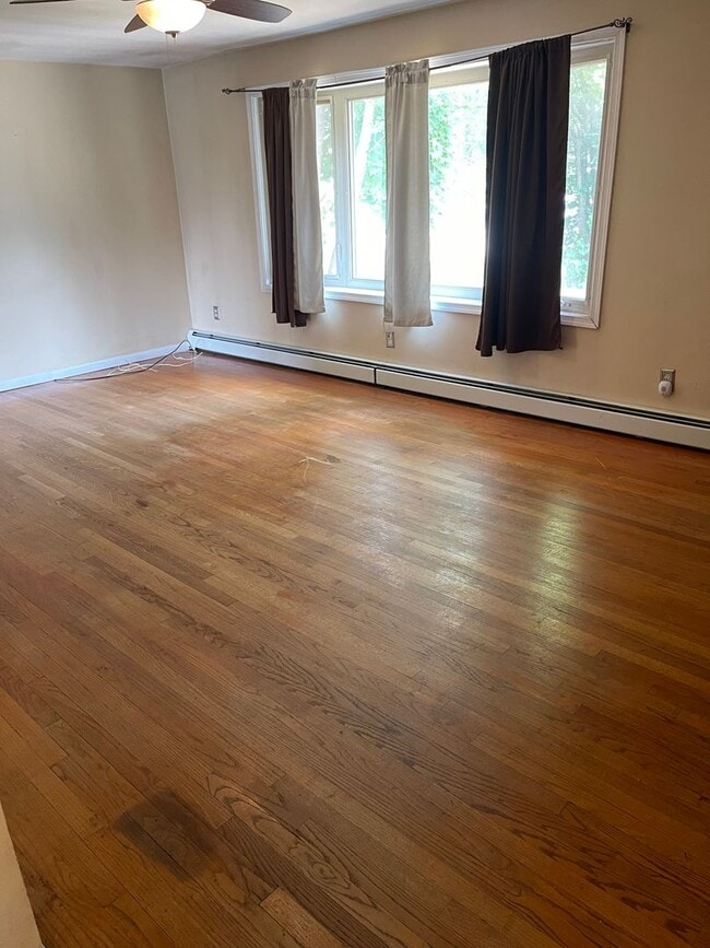 Photo - 3 Bedrooms - 2 Full Baths Ranch style