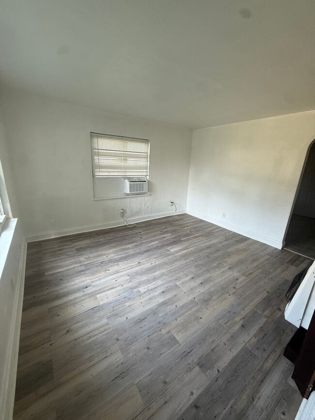 Photo - 208-210 10th Ave Unidad 210 10th Ave