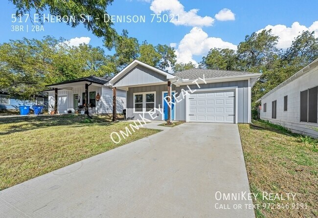 Photo - 517 E Heron St