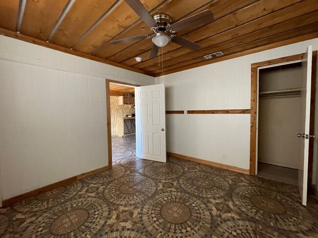 Photo - Cozy?Charm Meets Modern Luxury – Your Perfect Ranch-Style Retreat in Lamesa!