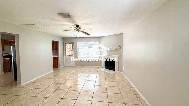 503 Willow W Dr