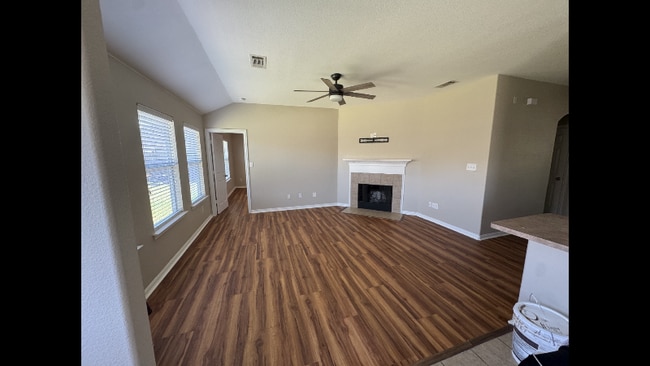 Photo - 3615 Applewood Rd