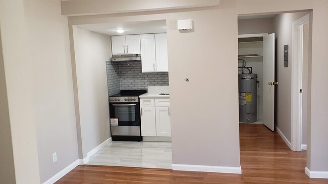 Photo - 227-229-229 Cambridge Ave Unidad 8