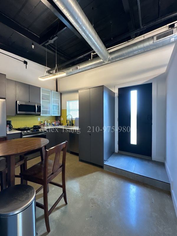 Photo - 811 Montana St