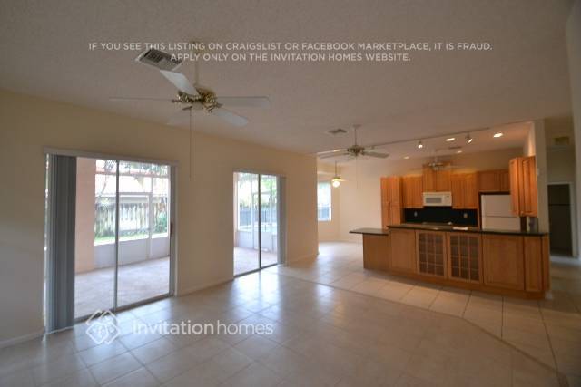 Photo - 2015 Portland Ave