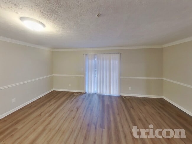 Photo - 367 Woodland Green Ct