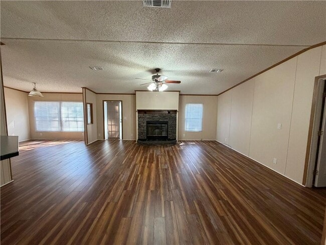 Photo - 1168 Lang NE Ln